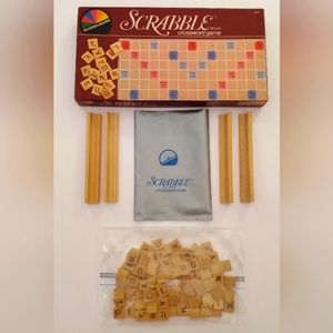 Vtg. 1982 Scrabble Board Game set